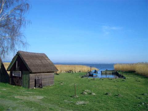 Am Achterwasser: Fischerhafen Grüssow auf der Insel Usedom