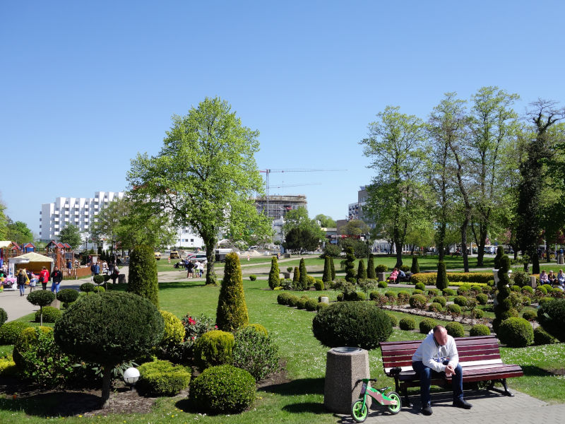 Frisches Grün im Frühjahr: Misdroy ist das bekannteste Ostseebad auf der Nachbarinsel Wollin.